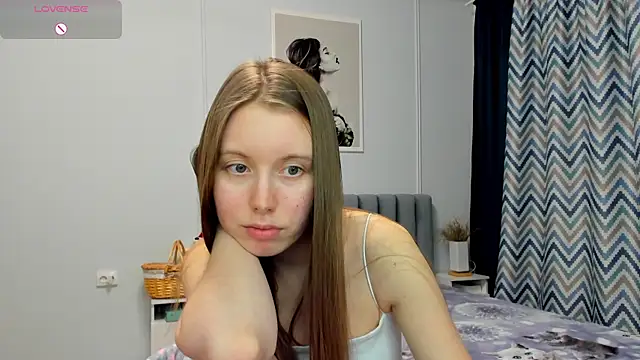 Snapshot of Peggy_Beauty chatting on January 18, 2025, 12:02 am Peggy Beauty online show from January 18, 2025, 12:02 am
