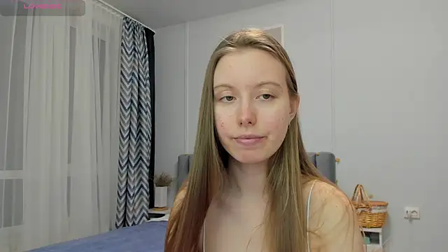 Snapshot of Peggy_Beauty chatting on February 13, 2025, 9:06 pm Peggy Beauty online show from February 13, 2025, 9:06 pm