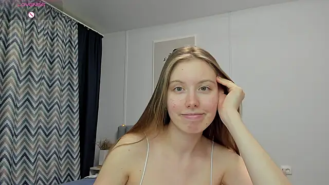 Snapshot of Peggy_Beauty chatting on February 10, 2025, 7:38 pm Peggy Beauty online show from February 10, 2025, 7:38 pm