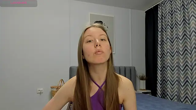 Snapshot of Peggy_Beauty chatting on December 5, 2024, 8:49 pm Peggy Beauty online show from December 5, 2024, 8:49 pm