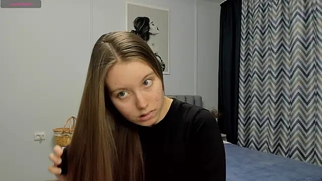 Snapshot of Peggy_Beauty chatting on December 9, 2024, 9:26 pm Peggy Beauty online show from December 9, 2024, 9:26 pm