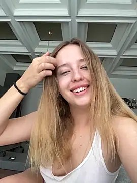 Snapshot of Nura_n_Sarah chatting on October 26, 2025, 4:13 am Nura n Sarah online show from October 26, 2025, 4:13 am