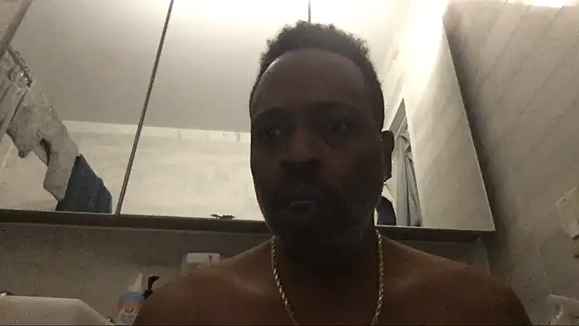 Snapshot of theblacklordmaster chatting on March 17, 2025, 12:14 pm theblacklordmaster online show from March 17, 2025, 12:14 pm