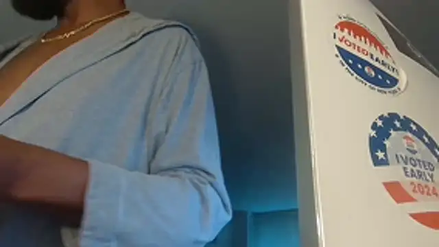 Snapshot of theblacklordmaster chatting on October 30, 2025, 2:47 pm theblacklordmaster online show from October 30, 2025, 2:47 pm