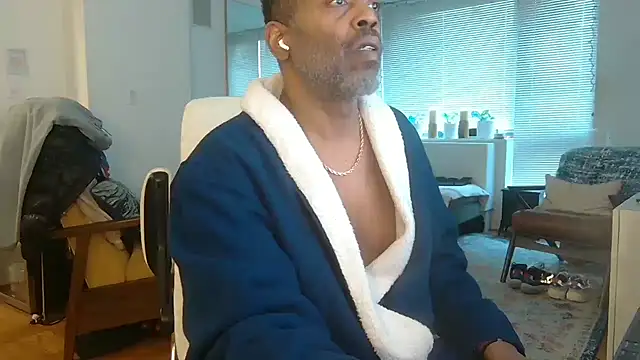 Snapshot of theblacklordmaster chatting on February 6, 2025, 4:14 pm theblacklordmaster online show from February 6, 2025, 4:14 pm