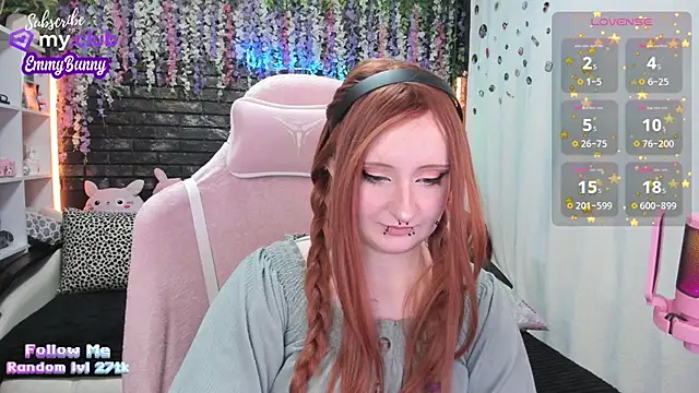 Snapshot of EmmyBunny chatting on January 14, 2025, 3:26 pm EmmyBunny online show from January 14, 2025, 3:26 pm