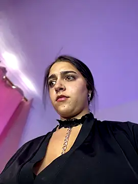 Alicia Ruiz online show from October 2, 2025, 6:00 pm