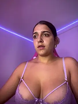 Alicia Ruiz online show from March 30, 2026, 7:04 pm