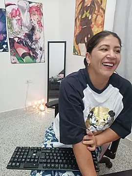 nammy  dirtyhott online show from June 9, 2026, 2:07 pm