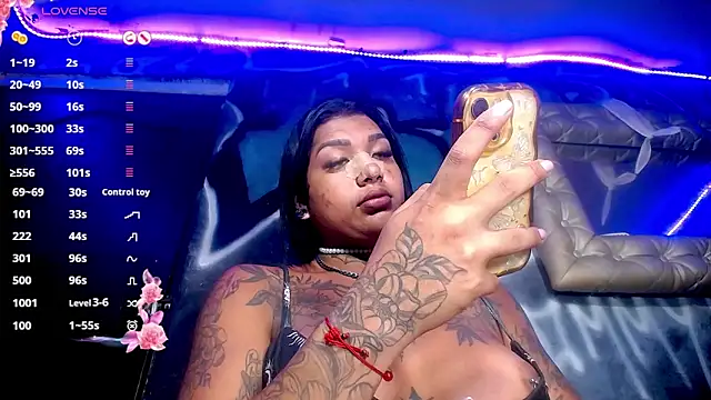 Snapshot of IsabellBigtitsxx chatting on February 19, 2026, 10:18 pm IsabellBigtitsxx online show from February 19, 2026, 10:18 pm