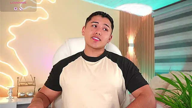 MatiasKorn online show from October 4, 2025, 5:53 am