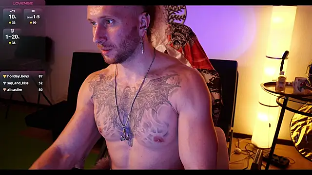 rusbigpaul online show from October 7, 2025, 12:22 am