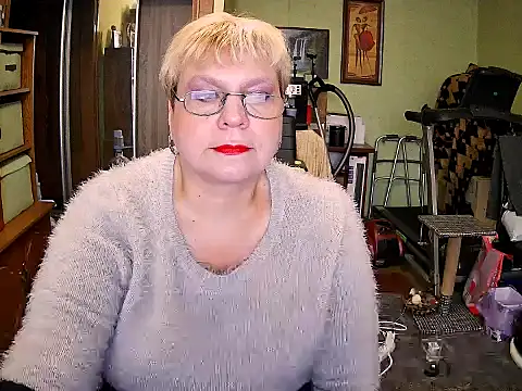 Snapshot of LOLA8888 chatting on October 26, 2025, 12:05 pm LOLA8888 online show from October 26, 2025, 12:05 pm