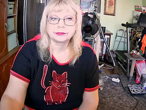 Snapshot of LOLA8888 chatting on September 26, 2025, 11:17 am LOLA8888 online show from September 26, 2025, 11:17 am