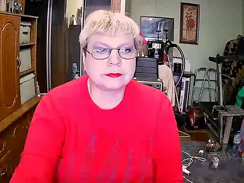 LOLA8888 online show from November 6, 2025, 11:36 am