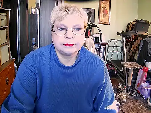 Snapshot of LOLA8888 chatting on October 31, 2025, 11:29 am LOLA8888 online show from October 31, 2025, 11:29 am