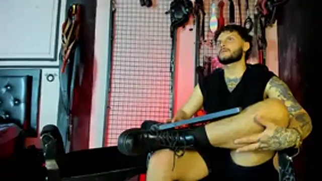 Snapshot of Twisted_Fantasy chatting on March 2, 2026, 7:15 am Twisted Fantasy online show from March 2, 2026, 7:15 am