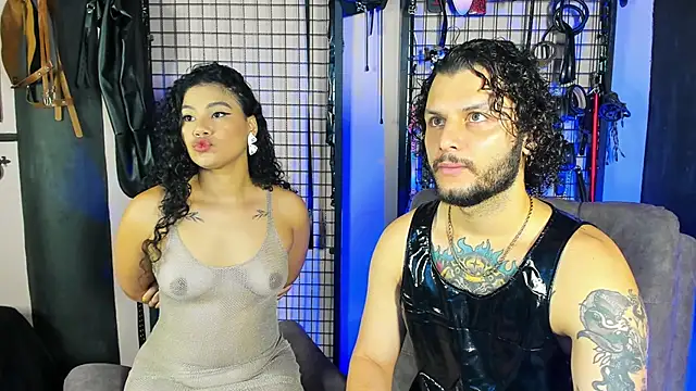 Snapshot of Twisted_Fantasy chatting on February 10, 2025, 12:08 pm Twisted Fantasy online show from February 10, 2025, 12:08 pm