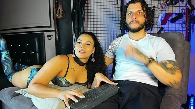 Snapshot of Twisted_Fantasy chatting on February 25, 2025, 3:09 pm Twisted Fantasy online show from February 25, 2025, 3:09 pm