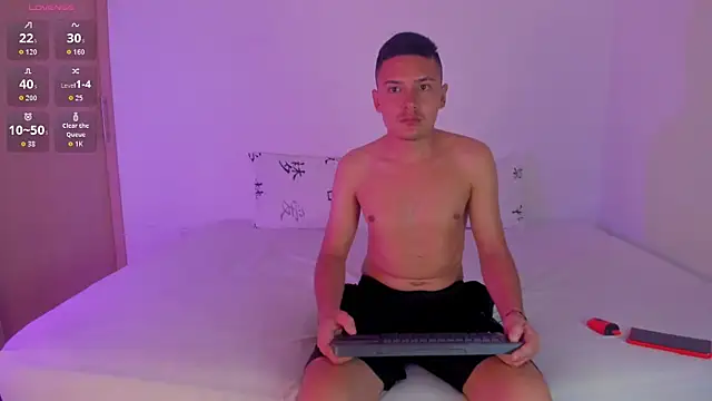 Snapshot of Lindsay_and_Dariksoon chatting on November 5, 2025, 3:31 am Lindsay and Dariksoon online show from November 5, 2025, 3:31 am