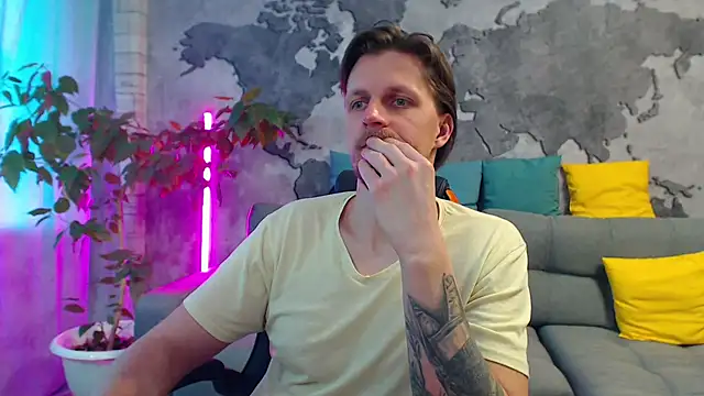 VikingChrisss online show from April 12, 2026, 10:29 am