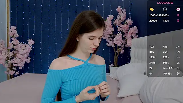 -Mirror-Girl- online show from March 10, 2025, 4:07 am