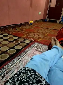 Snapshot of ohana143 chatting on February 14, 2025, 12:57 pm ohana143 online show from February 14, 2025, 12:57 pm