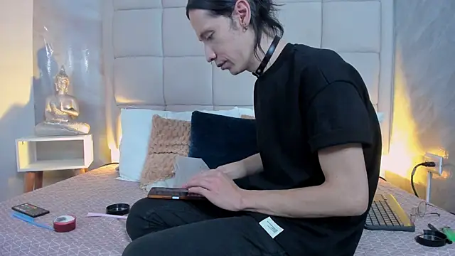 Hecatee 77 online show from September 19, 2025, 7:51 pm