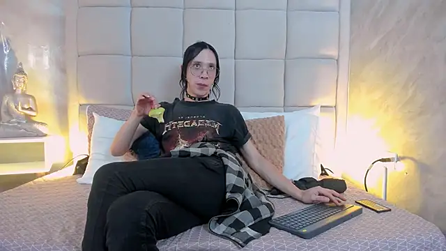 Hecatee 77 online show from October 2, 2025, 7:39 pm