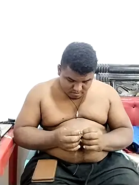 PONSE LATINO online show from October 10, 2025, 5:47 pm