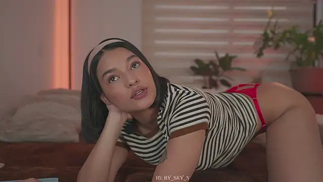 Snapshot of ninaa_sky chatting on July 25, 2026, 11:00 pm ninaa sky online show from July 25, 2026, 11:00 pm