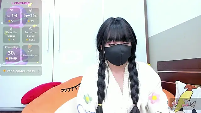 alonelove   online show from February 20, 2025, 2:29 am