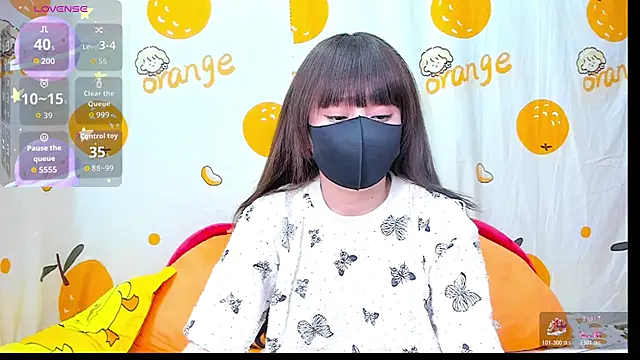 alonelove   online show from November 15, 2025, 2:37 am