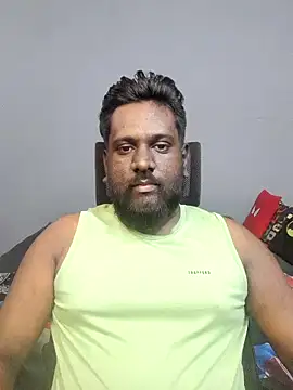 Snapshot of Rayansmith_ chatting on September 27, 2025, 8:04 pm Rayansmith  online show from September 27, 2025, 8:04 pm