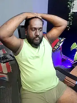 Snapshot of Rayansmith_ chatting on October 14, 2025, 9:58 pm Rayansmith  online show from October 14, 2025, 9:58 pm