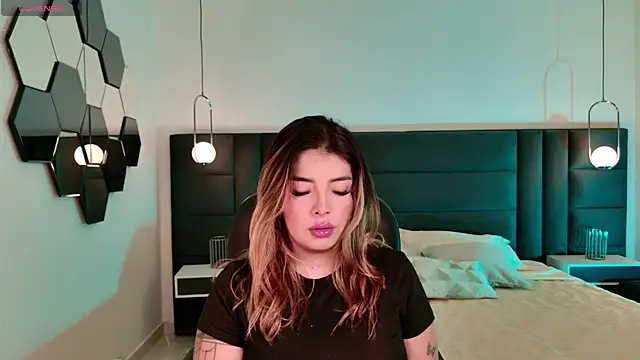 LisaMonroe  online show from September 21, 2025, 11:37 am