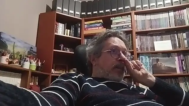 Mandra is a whore online show from November 5, 2025, 10:13 pm