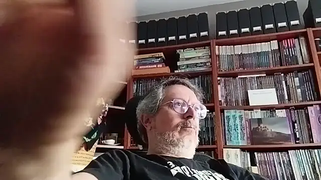 Snapshot of Mandra_is_a_whore chatting on October 26, 2025, 11:21 am Mandra is a whore online show from October 26, 2025, 11:21 am