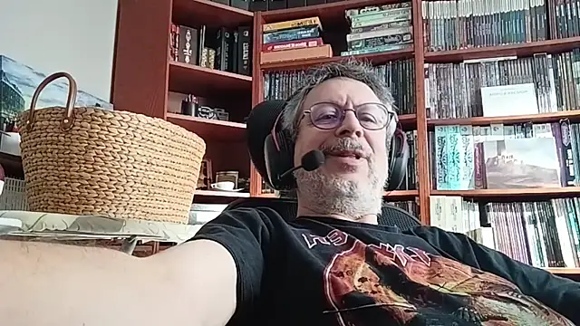 Snapshot of Mandra_is_a_whore chatting on October 24, 2025, 8:35 am Mandra is a whore online show from October 24, 2025, 8:35 am