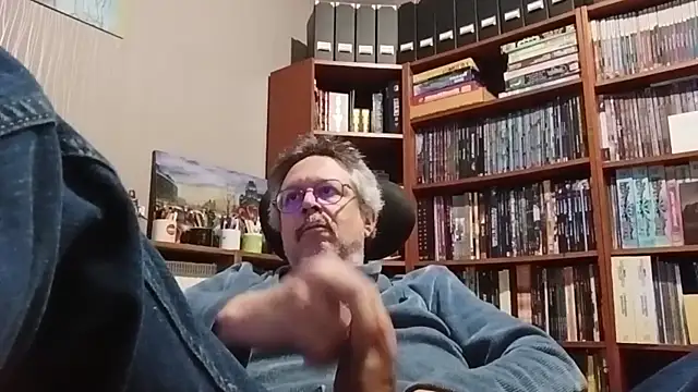 Snapshot of Mandra_is_a_whore chatting on October 12, 2025, 9:49 pm Mandra is a whore online show from October 12, 2025, 9:49 pm