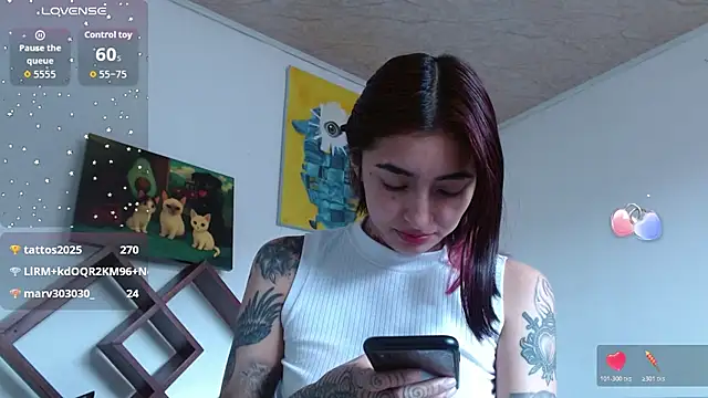 ZoeBakers  online show from January 5, 2026, 5:27 pm