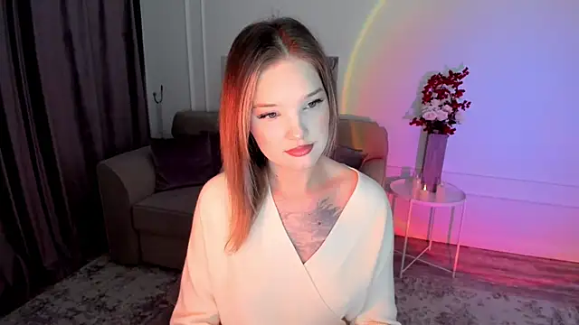 Snapshot of FloweryLove_1 chatting on November 8, 2025, 7:39 pm FloweryLove 1 online show from November 8, 2025, 7:39 pm