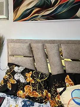 Snapshot of letiziia_sky1 chatting on February 14, 2026, 10:32 pm letiziia sky1 online show from February 14, 2026, 10:32 pm