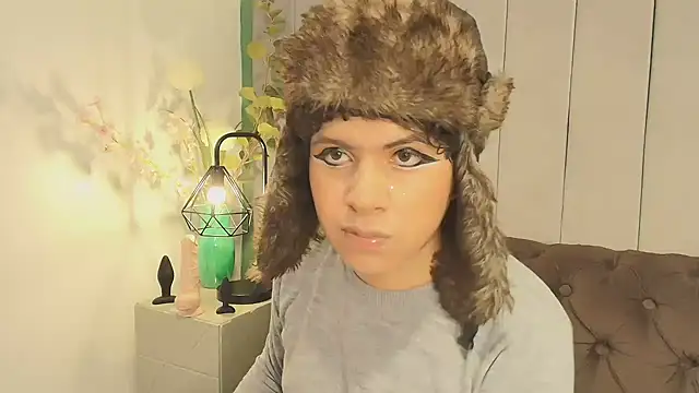 Snapshot of Satuurn_ chatting on February 12, 2026, 2:06 pm Satuurn online show from February 12, 2026, 2:06 pm