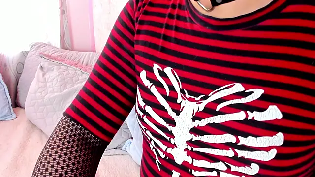 Snapshot of Satuurn_ chatting on January 25, 2025, 3:09 pm Satuurn online show from January 25, 2025, 3:09 pm