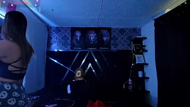 Snapshot of Zoe_olsen chatting on December 4, 2025, 5:34 pm Zoe olsen online show from December 4, 2025, 5:34 pm