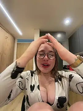Zoe olsen online show from June 27, 2026, 7:47 am