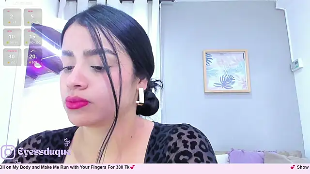 Paula Desousa online show from December 13, 2025, 8:04 pm