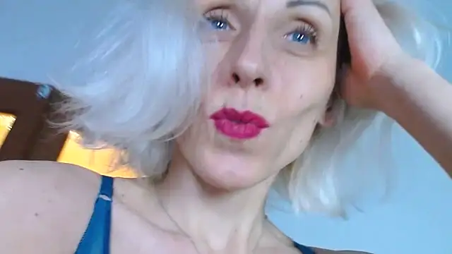 Snapshot of Kissiya-Allisya chatting on March 21, 2025, 5:56 pm Kissiya-Allisya online show from March 21, 2025, 5:56 pm
