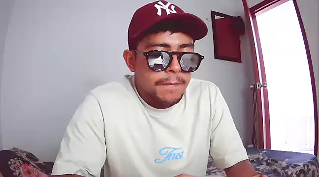 Snapshot of wailer_ chatting on January 13, 2025, 6:49 pm wailer online show from January 13, 2025, 6:49 pm